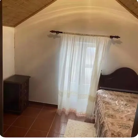 Casa Maravilhas * Achadas da Cruz